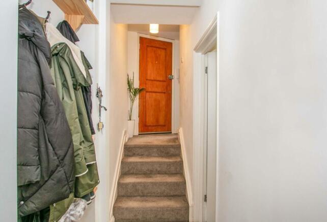 9 MERITON CRT 6.jpeg