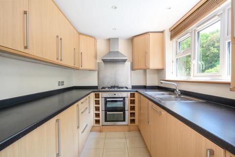 2 bedroom apartment for sale, Berkeley Court, WEYBRIDGE, KT13