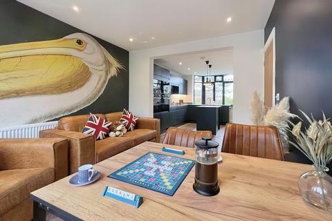 1 bedroom house to rent, Station Road, London E4