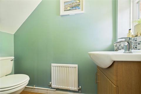 1 Boltons Lane, Binfield, Bracknell, RG42 4UA