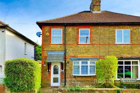 3 bedroom semi-detached house to rent, Fairview Road, Taplow, Maidenhead, SL6