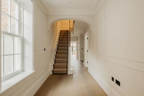 4 bedroom link detached house for sale, Brunswick Gardens, 31 Chilbolton Avenue, Winchester, Hampshire, SO22