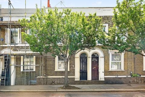 2 bedroom terraced house for sale, Old Ford Road, London E2