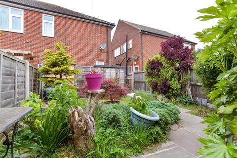 2 bedroom flat for sale, Luton Avenue, Broadstairs CT10