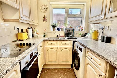 1 bedroom flat for sale, Warren Wood Road, Rochester