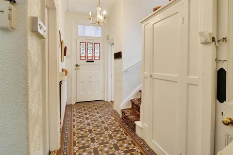 6 bedroom semi-detached house for sale, Crewe Road, Alsager