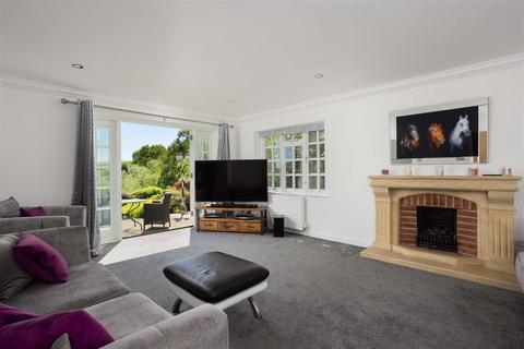 4 bedroom detached house for sale, Backstone Gill Lane, Leeds LS17
