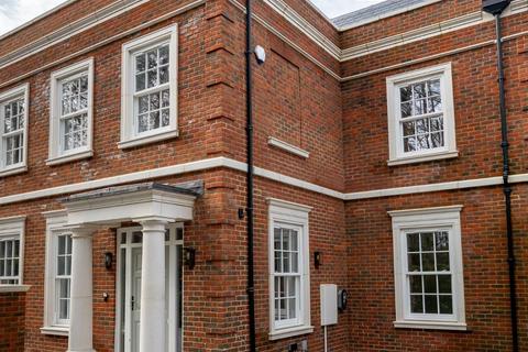 undefined, Brunswick Gardens, 31 Chilbolton Avenue, Winchester, Hampshire, SO22