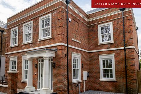 undefined, Brunswick Gardens, 31 Chilbolton Avenue, Winchester, Hampshire, SO22