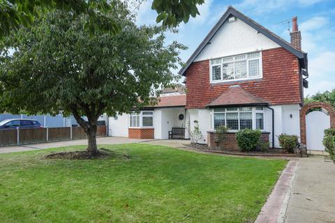 4 bedroom detached house for sale, Westonville Avenue, Margate, CT9