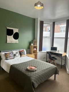 4 bedroom house share to rent, Denham Road, Sheffield S11