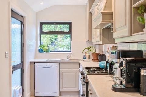 125 Cobden Road, London, SE25 5NU