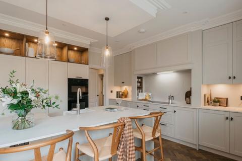 4 bedroom detached house for sale, Chilbolton Avenue, Winchester, Hampshire, SO22