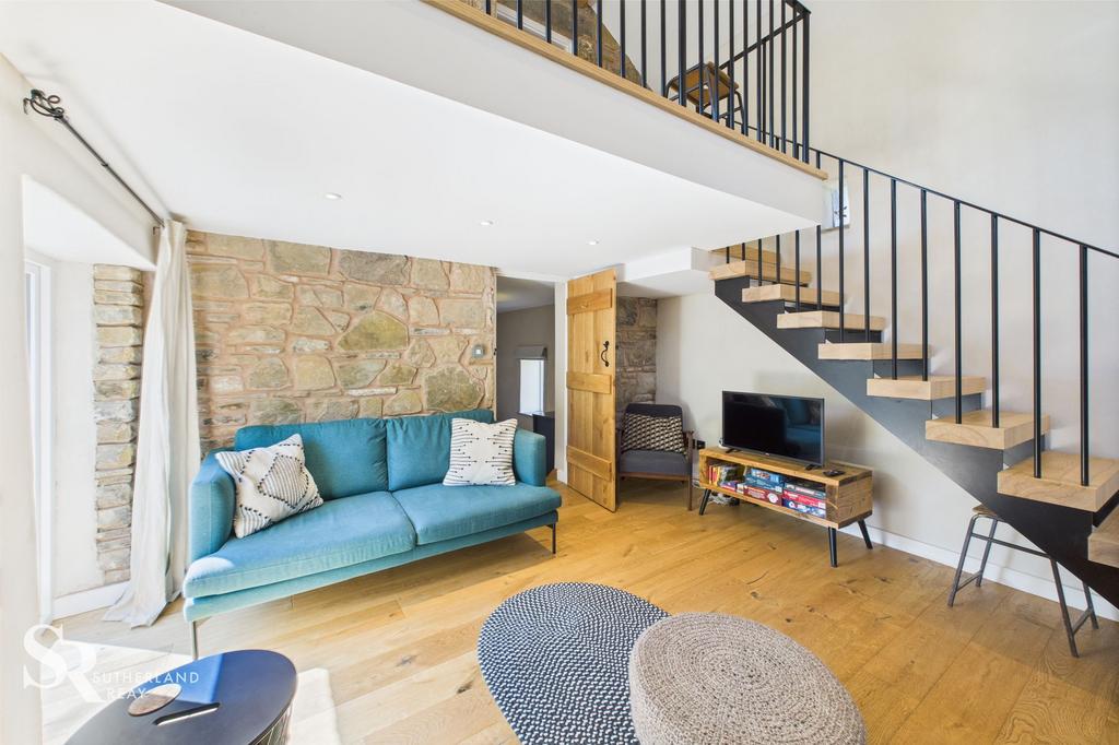Open-Plan Kitchen &amp; Living Area