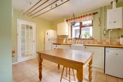 4 bedroom detached bungalow for sale, 9 Colne Road, Bluntisham
