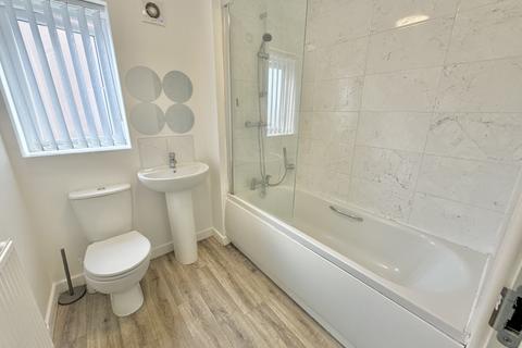 undefined, Wykebeck Mount, Leeds, West Yorkshire, LS9
