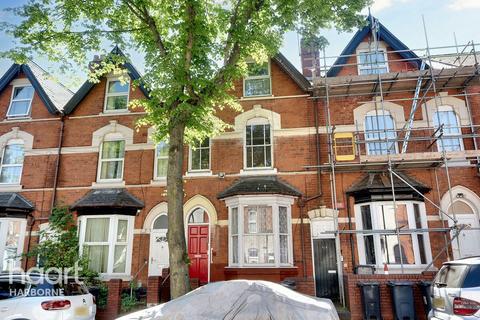 5 bedroom terraced house for sale