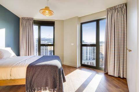 2 bedroom flat to rent, Canada Gardens, Wembley, HA9