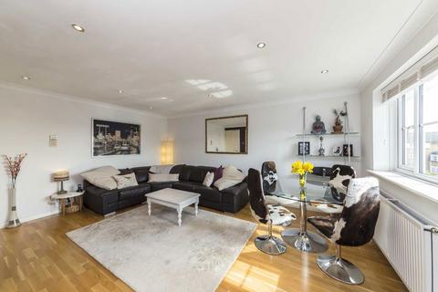 2 bedroom flat to rent, Goddard Place, London N19