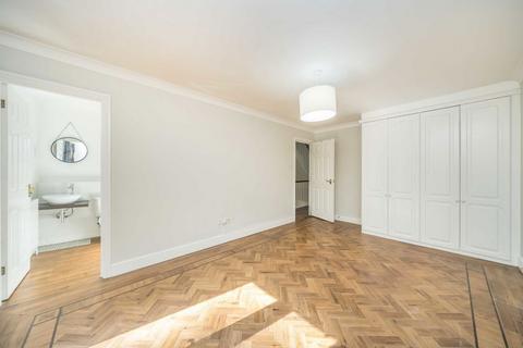 3 bedroom house to rent, Ridgeway Gardens, London N6