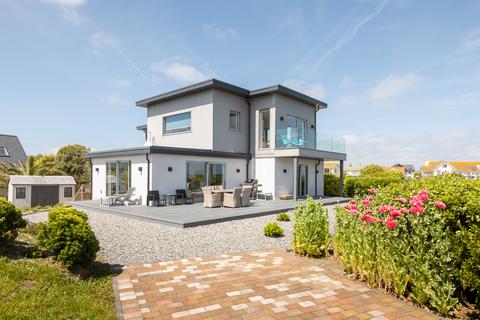4 bedroom detached house for sale, La Rue Du Crocq, St. Saviour, Guernsey