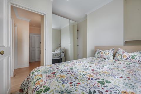 1 bedroom flat to rent, Sinclair Road, London W14