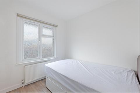 undefined, Hendon Way, Childs Hill, London, NW2