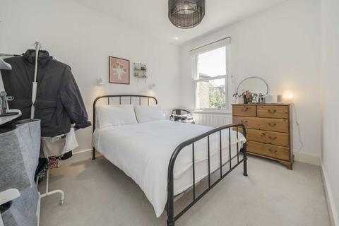 49a Dudley Gardens, London, W13 9LU