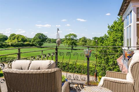 28 Fetherston Grange, Hockley Heath, Solihull, B94 6PX