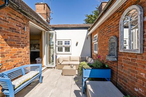 28 Fetherston Grange, Hockley Heath, Solihull, B94 6PX