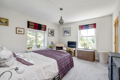 28 Fetherston Grange, Hockley Heath, Solihull, B94 6PX