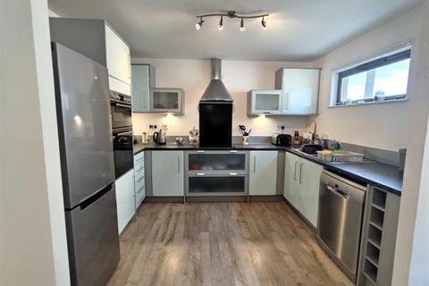 2 bedroom apartment for sale, Fishermans Way, Maritime Quarter, Swansea