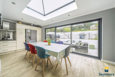 undefined, High View Road, Surrey GU2