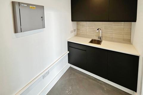 Shop to rent, 11 Brockley Rise, Forest Hill, London SE23