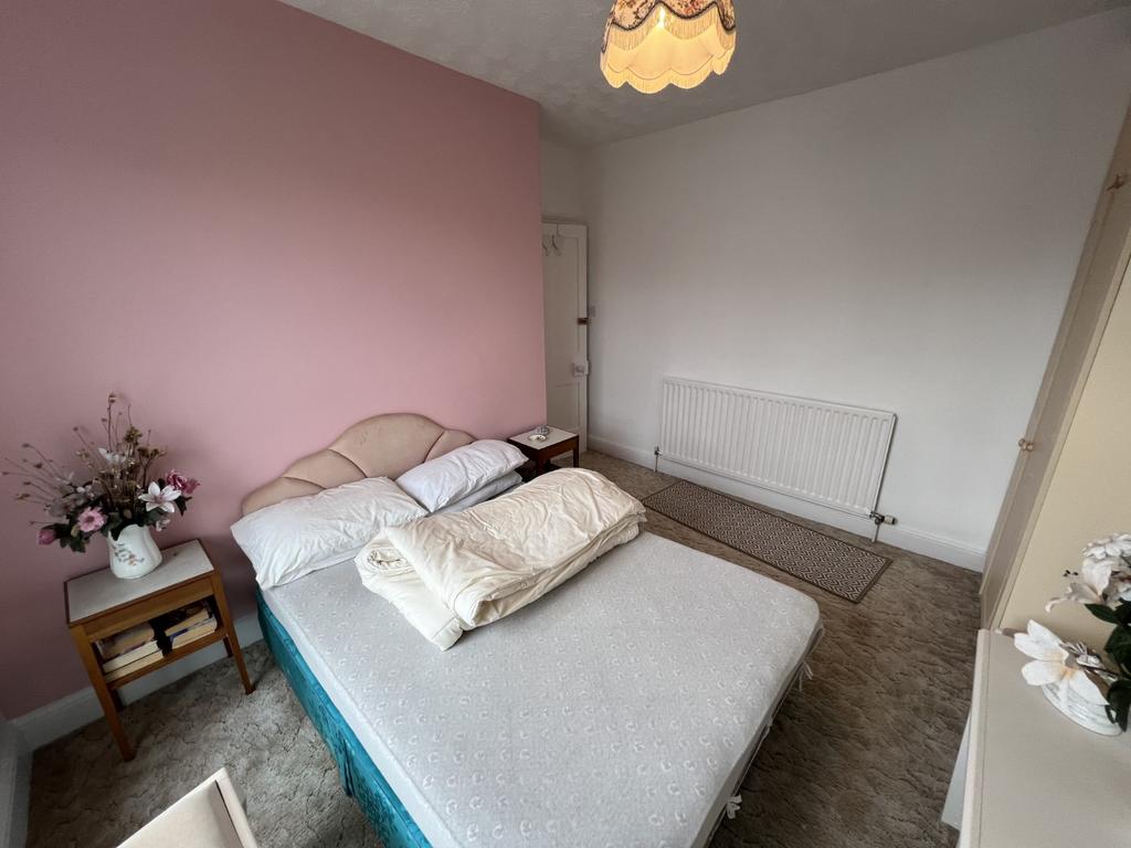 Front Double Bedroom 2