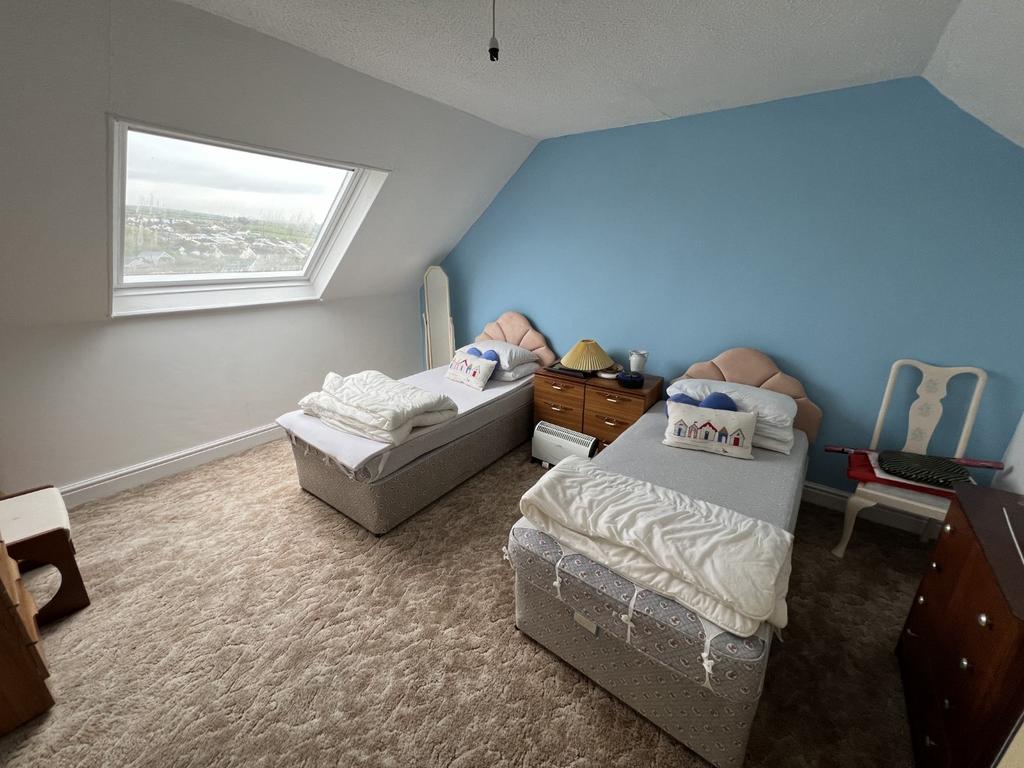 Double Bedroom 5