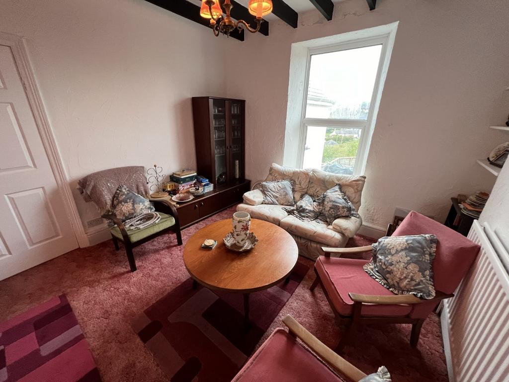 Spacious Lounge