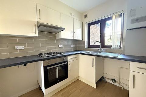 1 bedroom ground floor flat for sale, Martine Court, 417-419 Wimborne Road, POOLE, BH15