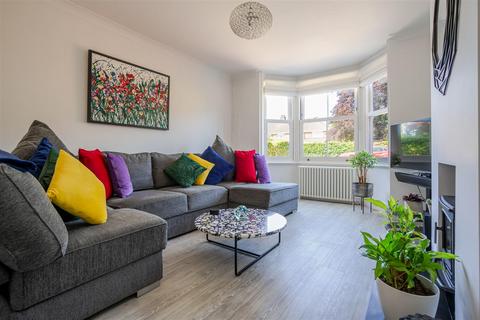 121 New Road, Ascot, SL5 8PZ