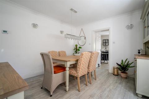 121 New Road, Ascot, SL5 8PZ