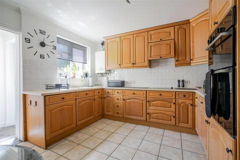 121 New Road, Ascot, SL5 8PZ