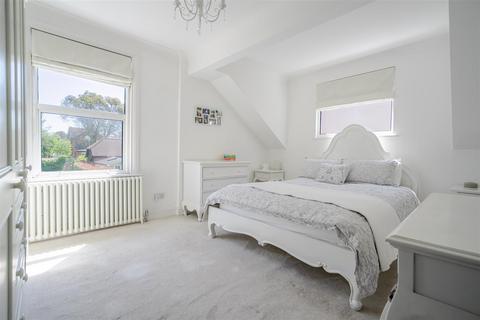 121 New Road, Ascot, SL5 8PZ
