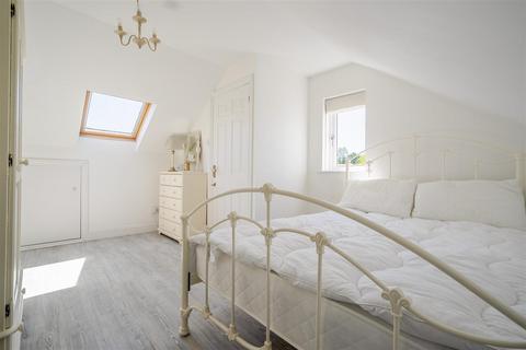 121 New Road, Ascot, SL5 8PZ