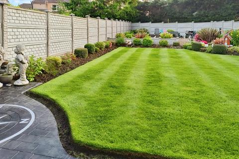 undefined, Mount Grove, Bradford BD2