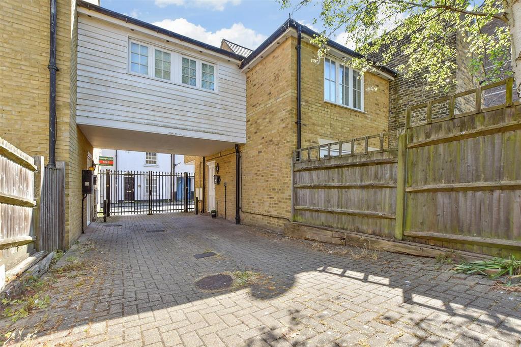 Driveway/Parking
