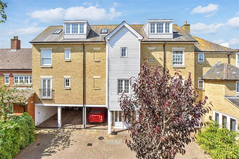 2 bedroom duplex for sale, Queens Courtyard, Dover, Kent