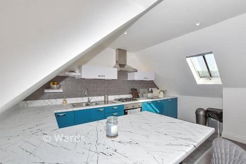 2 bedroom duplex for sale, Queens Courtyard, Dover, Kent