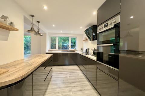4 bedroom semi-detached house for sale, Curlew Road, Christchurch BH23