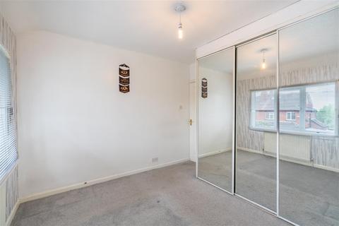 37 Lea Farm Grove, Leeds, LS5 3QJ