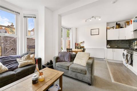 3 bedroom terraced house to rent, Falcon Grove, London, SW11